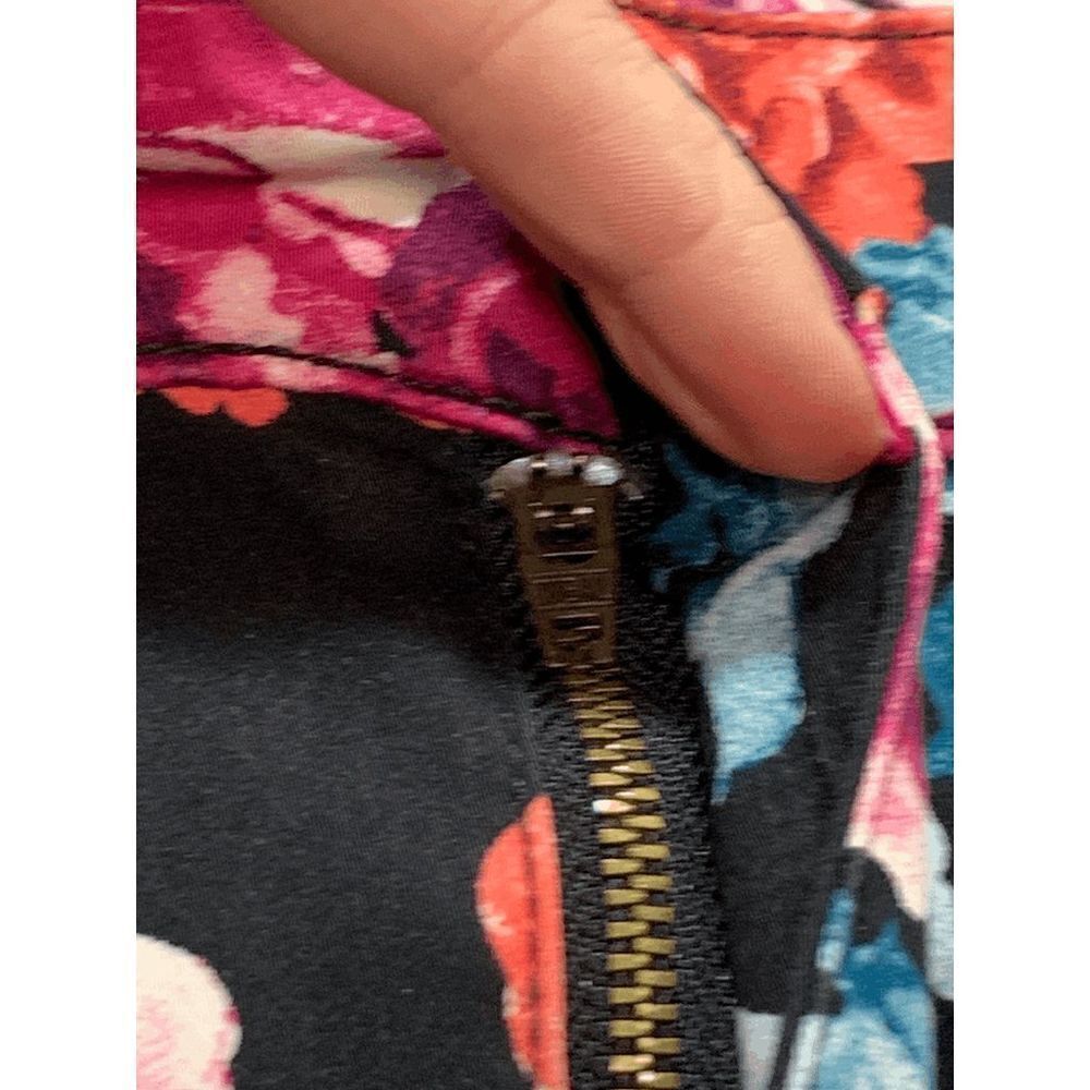 Chico's Floral Jegging Size 8 - Picture 6 of 8